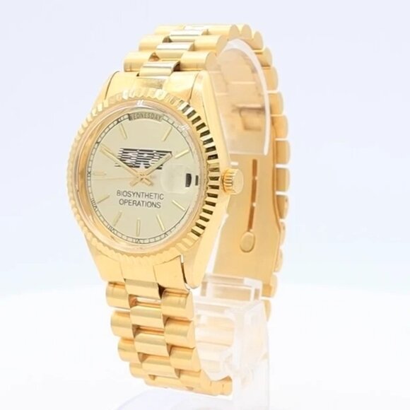 Vintage ERT Fluted Day Date President Men's Quartz Wristwatch Gold Tone - Picture 1 of 5